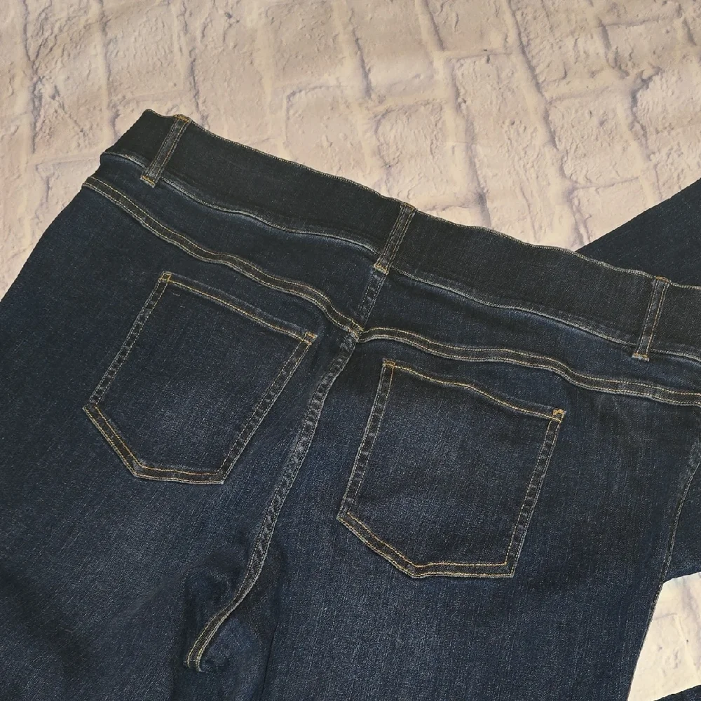 SPANX Dark Blue Flare Jeans 2X (22-24) **LIKE NEW** - Picture 11 of 11